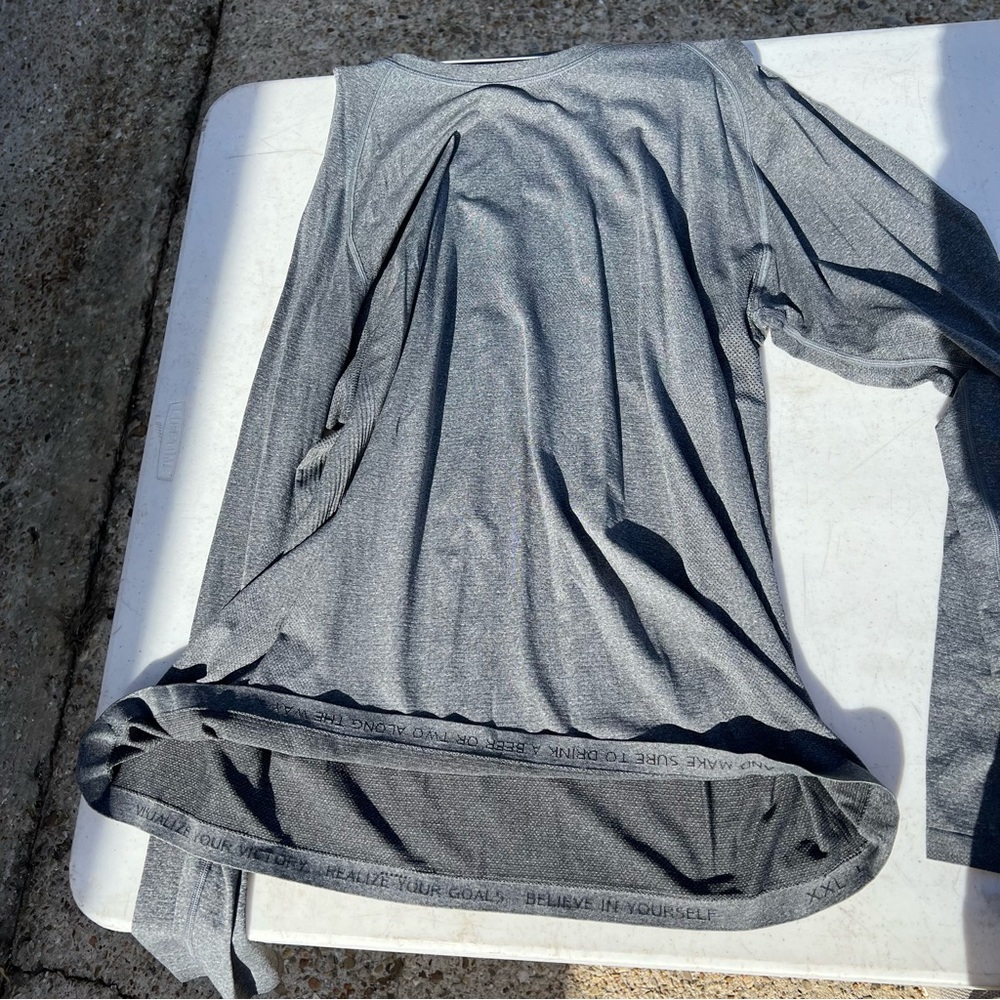Lululemon mens XXL long sleeve running/workout shirt